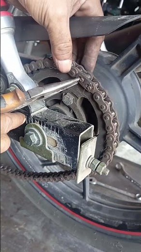 How to remove motorcycle chain lock! #shorts #chain #howto #motorcycle #lock #motorcyclechain