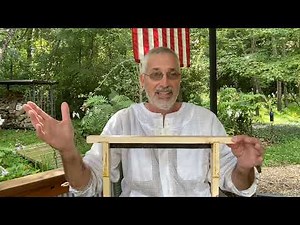 Episode #80 Top Bar Beekeeper Gives Layens Hive Review