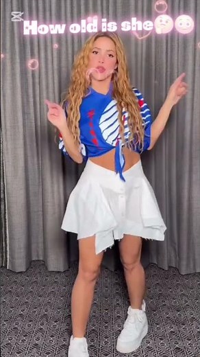 @Shakira Shakira 🔥⚽️ #Shakira HOW OLD IS SHE NOW🤔😳@Shakira