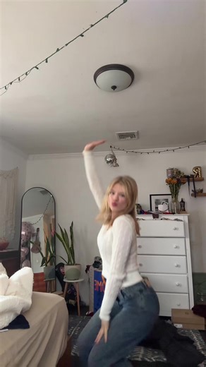 ri (@whyamistillonopen223)’s videos with original sound - dj audge • 어즈