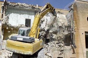 Video: Dismantling and removal starts on Power Station's larger structures