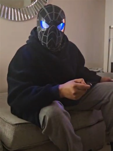 Spider Man electric mask, perfect Christmas present