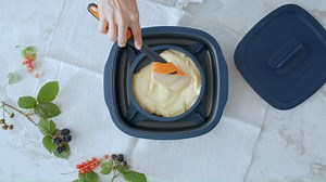 7.9K views · 101 reactions | ¡Te presentamos el MicroPro Ring: el elemento que falta para aprovechar al máximo el MicroPro Grill para hacer pasteles y otras recetas!  MicroPro Ring ✅ Precio de lanzamiento: 35€  MicroPro Grill + MicroPro Ring ✅ Por sólo 219€ Descubre las MEGA Ofertas del Tuppertips enero ⬇️  https://bit.ly/38i1Sfe | Tupperware España | Facebook