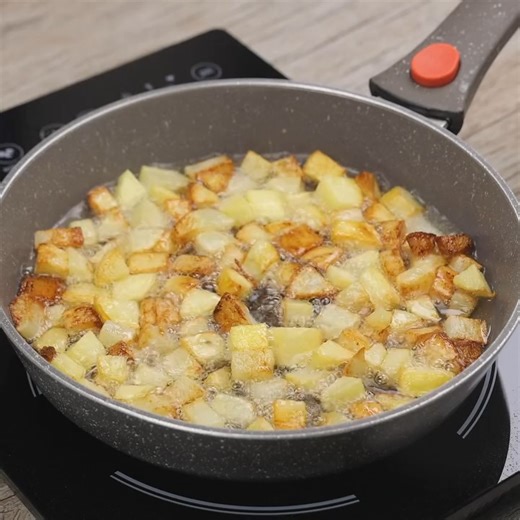 253K views · 2.1K reactions | When I make fries like these, everyone asks me for the recipe! | Yum Yummy | Facebook