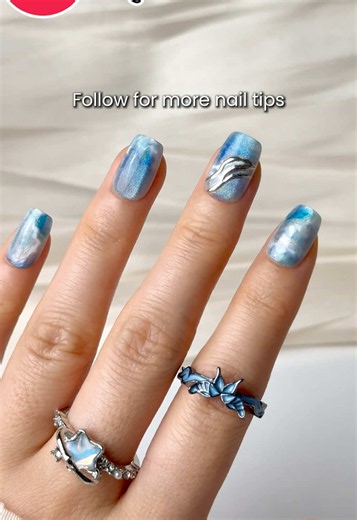 The right way to use nail glue! Save this post before your next set 💅#dealsforyoudays #curvlife #pressonnails #nailtips #nailglue