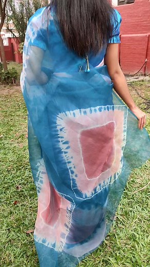 1.7K views · 26 reactions | Tye Dye Muslin Silk by Silk Heaven #muslin #muslinsaree #muslinsilk #soft #tyedye #elegant #sareefashion #sareestyle #reelsvideo #reelsfb #reelsviral #Rajshahisilk #exclusive #silkheaven #MadeInBangladesh  We ship worldwide ✈️ | Silk Heaven | Facebook