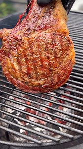 A prime cut for a prime occasion we see! Check out Hooked on BBQ and his prime rib roast! #primetime #primerib #roast #grillingszn #bbq #grills #primoceramicgrills | Primo Ceramic Grills