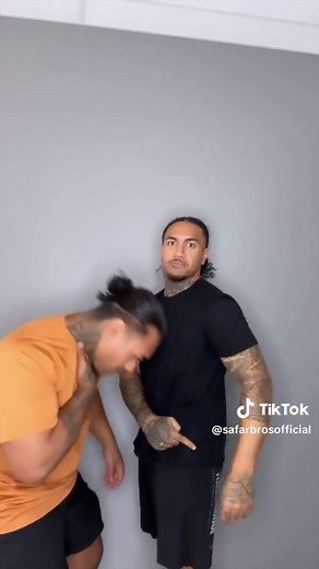 Demonstration of Guillotine Choke & Master Lock in Brazilian Jiu-Jitsu