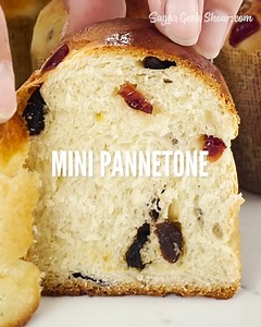 ✖️NEW✖️ I cannot WAIT for you to try my new mini panettone recipe!! 🤩 😋 Panettone is a sweet bread baked with fruits and raisins that is traditionally enjoyed during the holiday season! 🍞🎄 This bread is often confused with cake because of its tender, buttery cake-like texture. It kinda reminds me of a brioche! This mini panettone has an INCREDIBLE texture and it's packed with delicious, aromatic ingredients that will also make your kitchen smell ✨ amazing✨ like lemon zest, raisins, candied o
