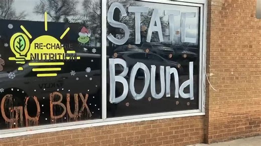 Gilmer shows support as Buckeyes head off to state championship