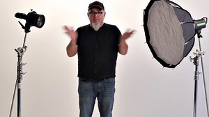 Zack Arias Shares His All-In-One Bag Travel Lighting Kit