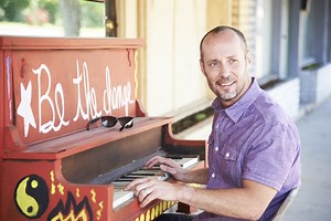 Video Premiere: Paul Thorn, "Everybody Needs Somebody"