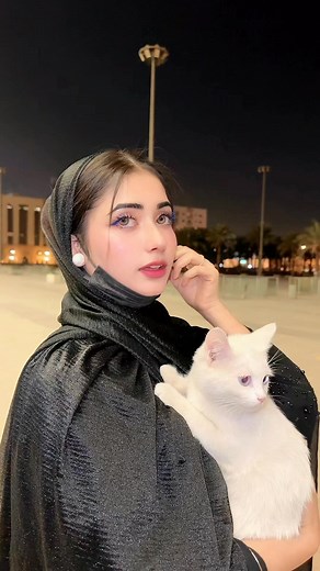 Meaww……!🐈🥹💖 location: Riyadh Library🇸🇦💸 #viralpost2025 #everyonefollowers #foryouシ #explorepage #lifestyle #প্রবাসী #reels #saudiarab Soniya’S Life Syle | Soniya’S Life Syle