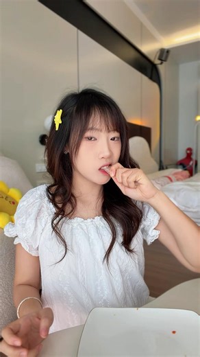 Who loves this dish? #tunalee #yenduong #banhtrangphoisuong