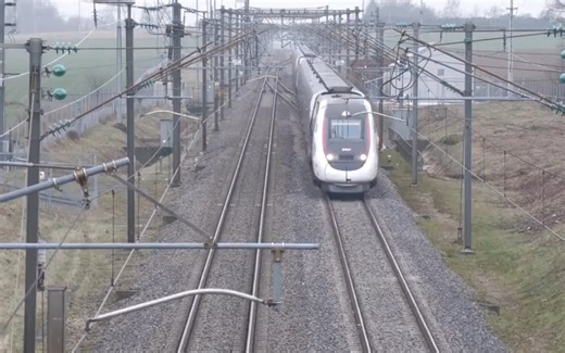 看列车以300~320的速度通过 实拍法国地中海高速铁路 (阿尔塞尼翁~马赛专线)