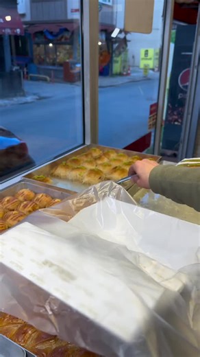 Turkish vip sweets of parlar pastanesi Istanbul #tiktokuk #tiktokcanada #tiktokmexico #tiktokusa #ukfoods @Foodie