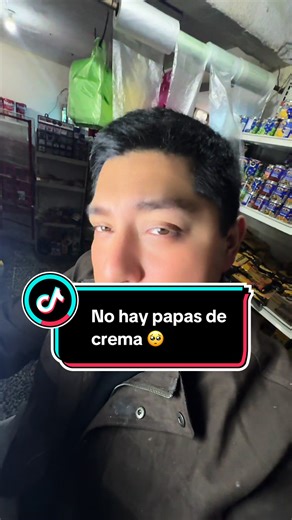 Todo por unas papas: Crónicas de una tienda local