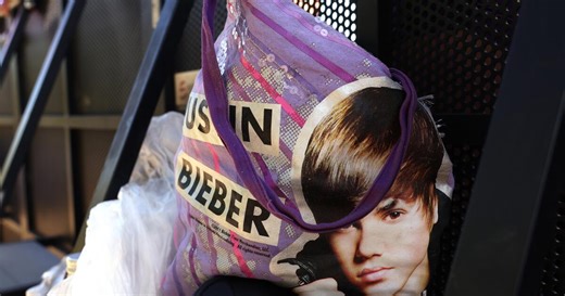 Our Gen X and Gen Z reporters react to Justin Bieber’s set