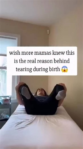 PeacefulBirthNow on Instagram: "No one told me that the way I breathe could be the difference between a calm, empowered birth… or one filled with fear, pain, and exhaustion. 😮‍💨 I used to believe that labor just happens to you. That all you can do is endure it. But I was wrong. Your body knows how to birth — it just needs you to breathe with it. 💥 Here’s how I breathed through each phase of labor — and how YOU can too: 🌬 Early contractions: I used slow, deep breaths. In through the nose… out