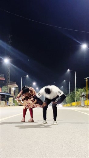 🇩 🇦 🇳 🇨 🇪 🇷 🇦 🇳 🇮 🇱 ❤️ on Instagram: "This Hook Step❤️‍🔥✨ . . . . #trend #reelsinstagram #reels #dhee #dhee20 #viral #instagood #explore #dance #dheedancer #melody"