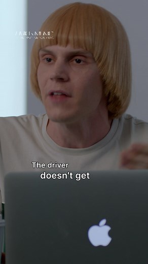 Someone woke up on the wrong side of the bed. #AmericanHorrorStory