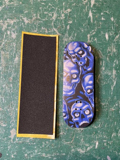 “skull” fingerboard… #fingerboard #fingerboarding #woodworking #skull #veneer