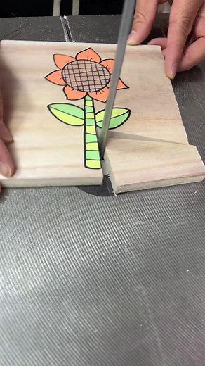 Sunflower 🌻 Wooden Art Cutting Printmaking 😊 #DIYwoodworking #wood #craft #art #reels #reel #woodcrafting #crafting #crafts #asmr #satisfying #cartoonsart #marmaid #marmaidavatars #cartoon #sunflower | SplitWood Marker