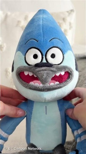 mordecai is my emotional support birb 🐦