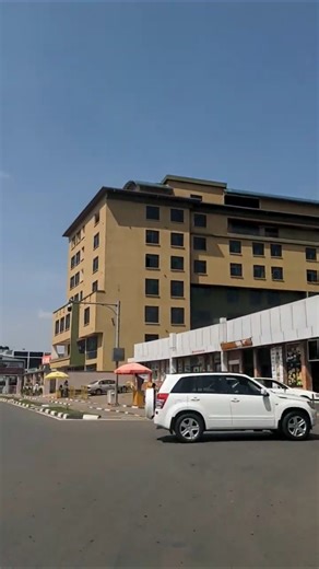 Lovely clean City of Kigali.The whole World dig into the beauties of Rwanda's capital #cleanworld