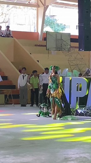 Green Luminaries #creativecostume #recycle #champ