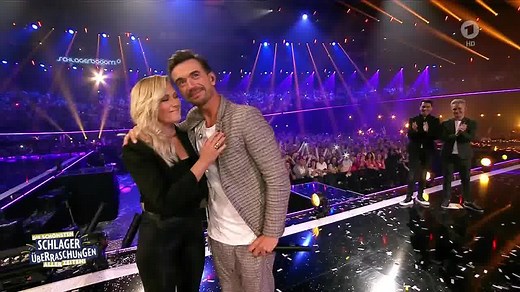 Emotionen pur! 🥰 Helene Fischer überrascht Florian Silbereisen beim SCHLAGERBOOOM 2019. Eines DER Schlager-TV-Highlights der vergangenen Jahre. 🎁🤩 | ARD Schlagerwelt