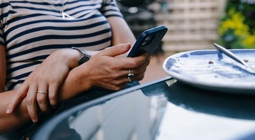 Keine Rückmeldung auf Bewerbung? Gründe, Tipps & Muster