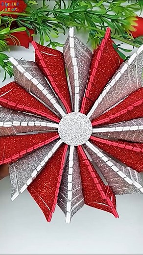 192K views · 2K reactions | ❄Wow!! Wonderful Christmas Snowflakes Making Easy Tutorial at Home❄ #handmade #Christmas #diy | Origami Art & Crafts | Facebook