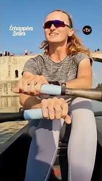 Under the Avignon bridge, they row, they row
