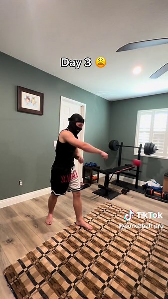 $19.98 limited time only! Build your boxing skills with the PunchBall Pro. 🥊 #boxing🥊 #boxingtraining #boxing