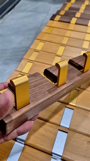 Móc treo quần áo, móc treo gắn tường, thanh treo quần áo găn tường bằng gỗ óc chó và gỗ beech