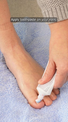 6.5K views · 24 reactions | Just a little bit of toothpaste is enough 狼 | Clever Life Hacks | Facebook