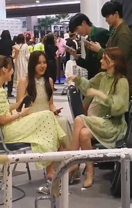 NOW KISSSSSS #FreenBecky #ฟรีนเบค #srchafreen #beckysangels #BeckyEntertainment #solennEntertainment | Adi