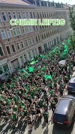 Chemie Leipzig Fangesänge und Ultras: Tägliche Fanmarsch und Hymnen