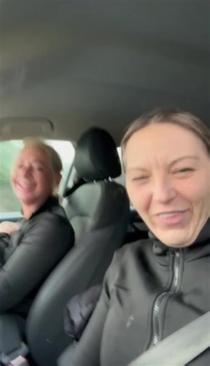 What we get up to in between our jobs, NO we can not sing , but will sing 😅 #singingcleaners #adayinmylife #mrsmopsbucketsandcloths #failarmy