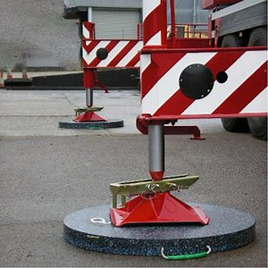 [Hot Item] Customized Ground Rigger Pads Crane Stabiliser Leg Outrigger Size Formula Swamp Pads for Excavator Backhoe Outrigger Pads