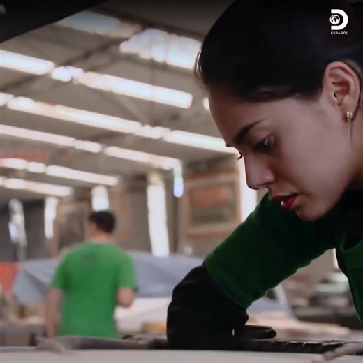 7K views · 80 reactions | Tras pintar y encajar el capó, la Ford '49 arranca su motor reparado con éxito  #Mexicanicos Ve toda la historia aquí  Disfruta el contenido de Discovery en #HBOMax Suscríbete ahora: https://bit.ly/MAX-DiscoveryEsp | Discovery en Español | Facebook