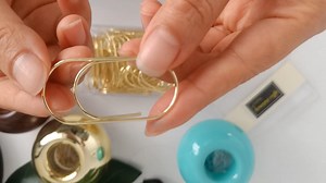 Watch How to open the box on Amazon Live