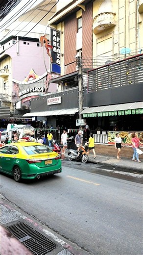 Afternoon Soi Nana Bangkok So Quiet-Bangkok Thailand! #travel