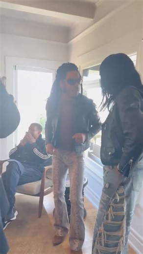 2.2M views · 49K reactions | Oh nothing…just Lenny Kravitz hanging out with Denzel Washington, and Verdine White after his Hollywood Walk of Fame ceremony | 2039 Media | Facebook