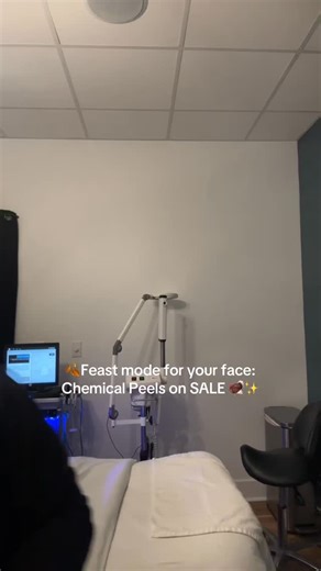 Your skin called—it’s thankful for our Chemical Peel Deals this month! PCA Light Peel - $100 PCA Medium Peel - $140 PCA Add-on Sensi Peel - $24 PCA Add-on Sensi Chest Peel -$36 OBAGI Blue Peel - $130 Call/txt 615-200-6365 to book! #chemicalpeel #chemicalpeelprocess #spalife #thanksgivingdeals #nashvilletn #mtjuliettn #mtjuliet | Third Coast Salt