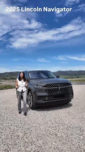 Check out the all-new 2025 Lincoln Navigator- it’s impressive! | Car Coach Reports