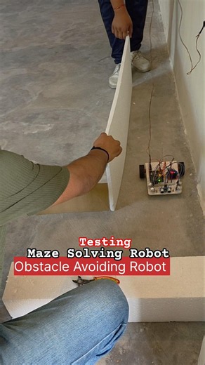 Maze Solving Robot #ai #robot #science #shorts