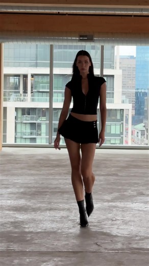 2026 energy #catwalk #runwaywalk #model #horsewalk #runwaymodel | model walk