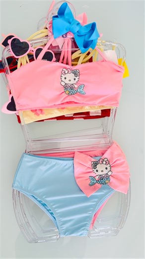 Mundo Kids Moda infantil on Instagram: "Coleção VERÃO ☀️ Biquíni R$40,00 1 a 10 anos Óculos R$12,00 ( com proteção UV ) 🛵Realizamos entregas 📞WhatsApp 8199815-8160 🗺️Rua tenente Padilha n 40 Caixa d água olinda"